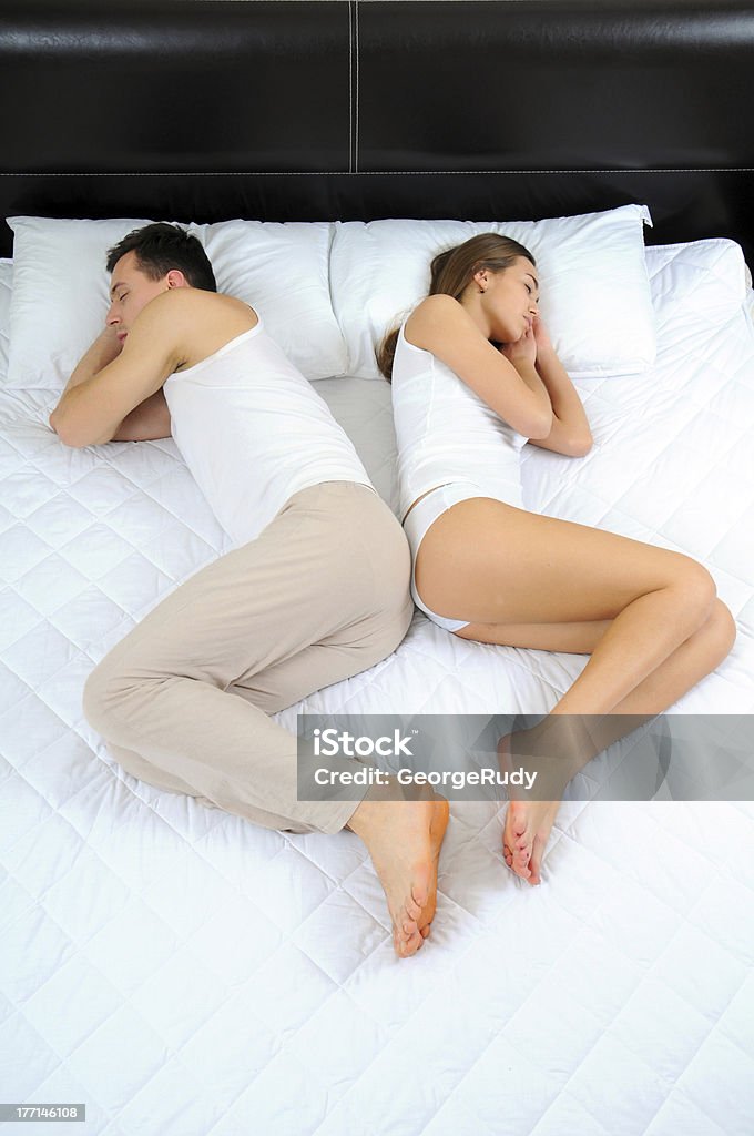 Chambre à coucher - Photo de Adulte libre de droits