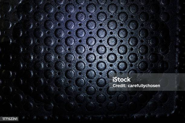 Texturizado Fondo Oscuro Con Muescas Foto de stock y más banco de imágenes de Agujero - Agujero, Color negro, Con textura