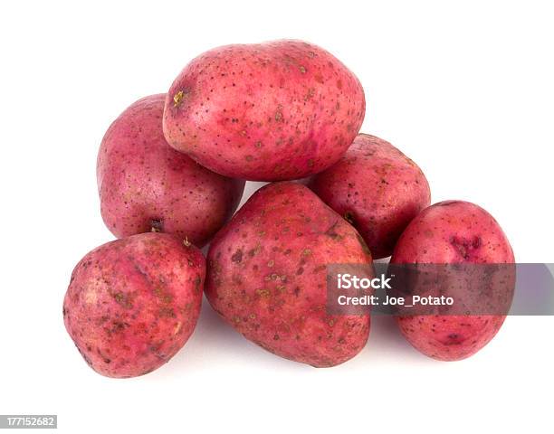 Красный Картофель — стоковые фотографии и другие картинки Маленький - Маленький, Красный картофель, Свежесть