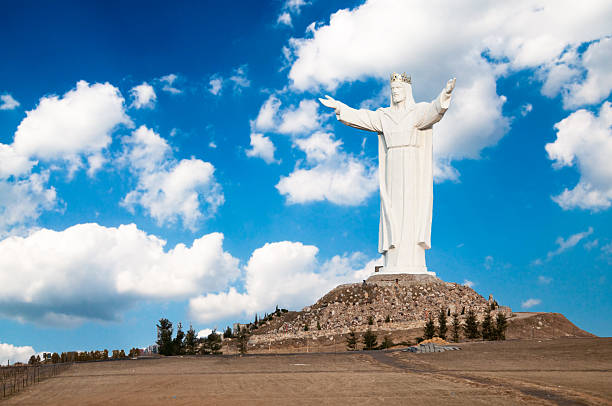 istock Jesus Christ big monument on the hill 177155298