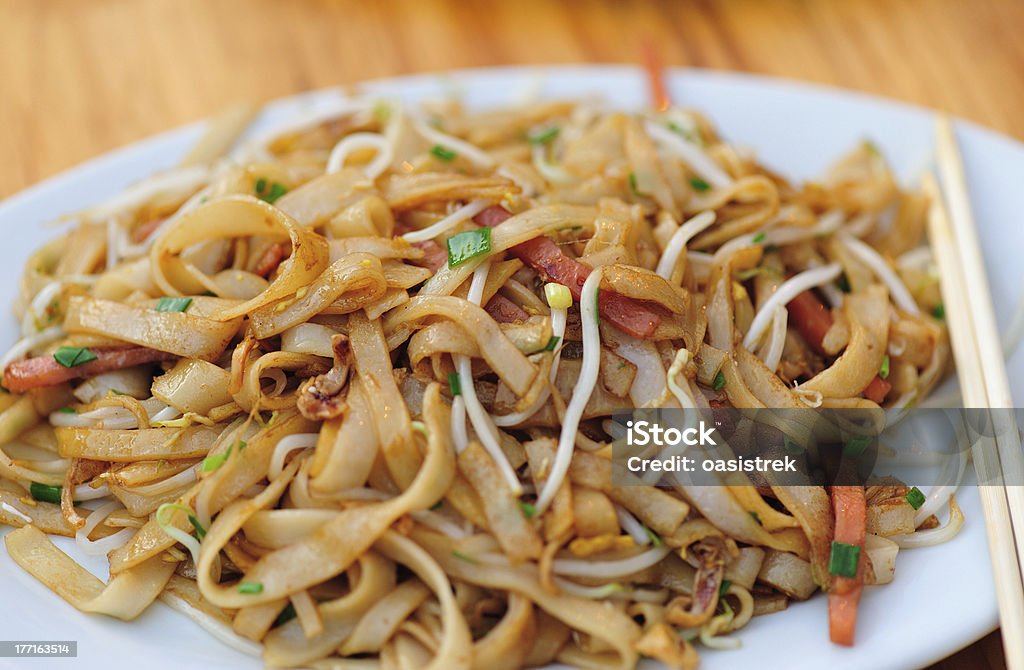 Mescolare riso fritto con vermicelli - Foto stock royalty-free di Asia