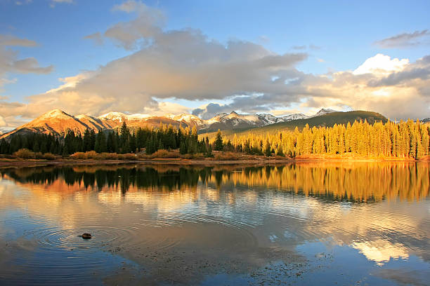 istock Molas lake and Needle mountains, Weminuche wilderness, Colorado 177168246