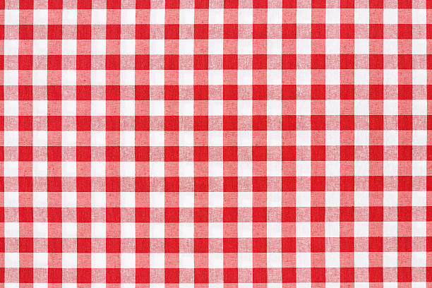 toalha de mesa assinalada vermelho e branco textura de fundo - tablecloth imagens e fotografias de stock