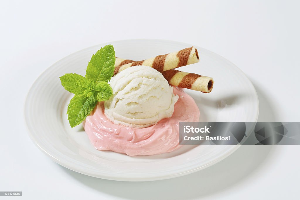 アイスクリームのデザート - やわらかのロイヤリティフリーストックフォト