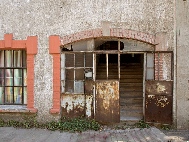 istock Old Abandoned Factory Building 177179391