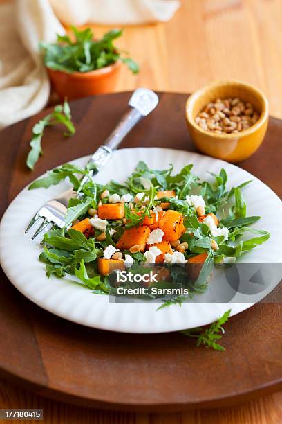 Ensalada De Calabaza Foto de stock y más banco de imágenes de Alimento - Alimento, Alimentos cocinados, Aperitivo - Plato de comida