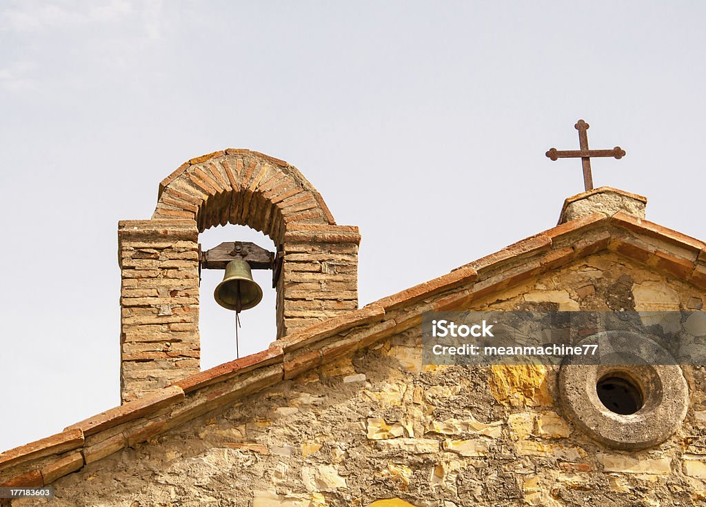 Dettagli di piccola cappella in pietra in Toscana, Italia - Foto stock royalty-free di Architettura