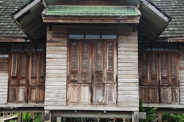 istock abandoned old wooden house 177185095