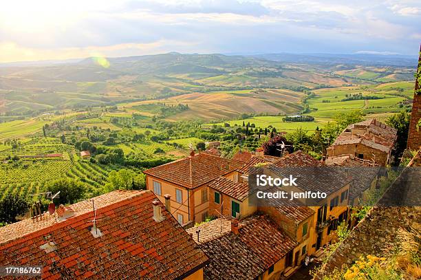 Anoitecer Na Toscana - Fotografias de stock e mais imagens de Agricultura - Agricultura, Anoitecer, Antigo