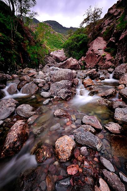 oxendale beck - bowfell imagens e fotografias de stock