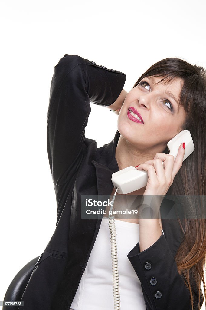 젊은 여성 사업가 토킹 유클리드의 전화 흰색 배경의 - 로열티 프리 갈색 머리 스톡 사진