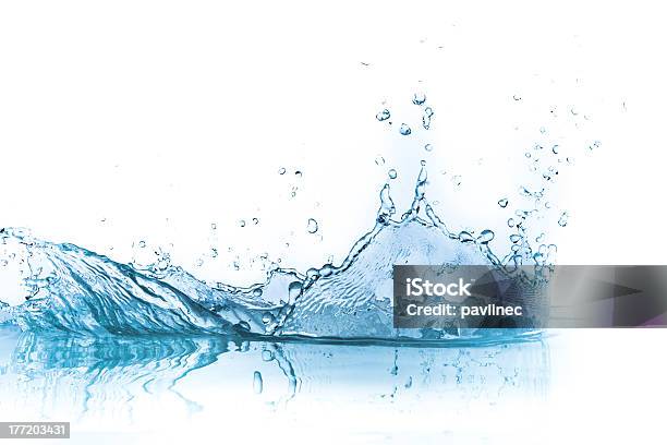 Acqua Splash - Fotografie stock e altre immagini di Acqua - Acqua, Acqua fluente, Acqua potabile
