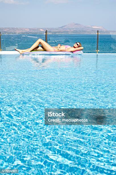 Foto de Férias De Verão Nos Eua e mais fotos de stock de 20-24 Anos - 20-24 Anos, Acampamento de Férias, Adulto