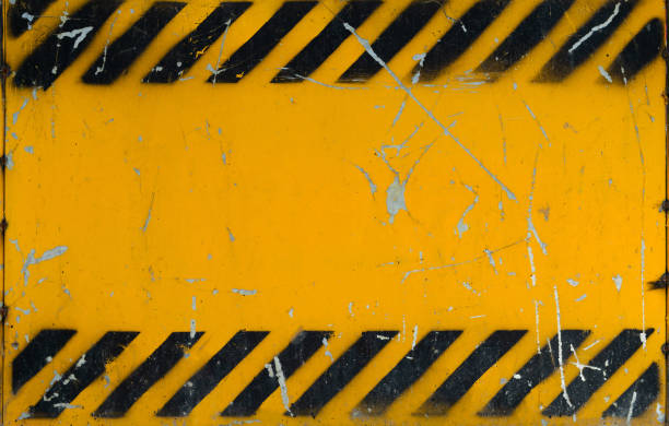 istock Grunge construction sign, blank warning sign for background 1772134240