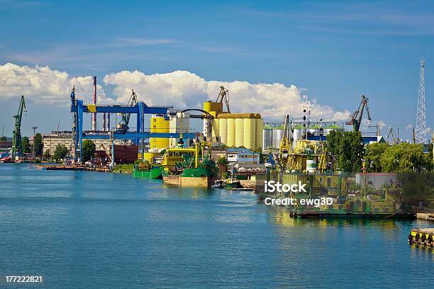 産業用の港でグダニスク ポーランド - カラー画像のストックフォトや画像を多数ご用意 - カラー画像, グダニスク, グローバルビジネス