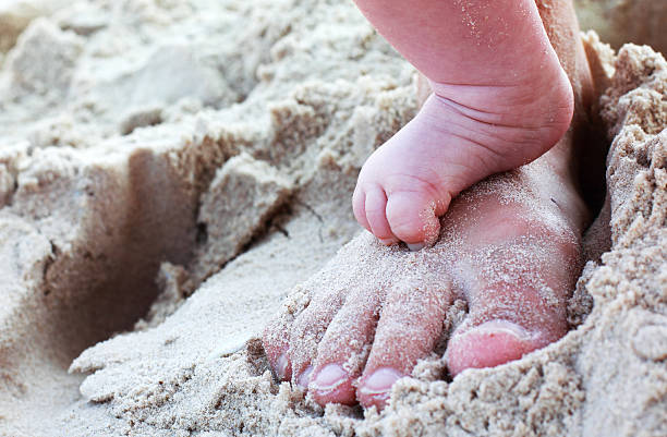 istock Mom and baby 177228667