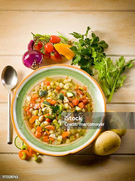 スープの野菜と食材を - アブラナ科のストックフォトや画像を多数ご用意 - アブラナ科, カリフラワー, ジャガイモ料理