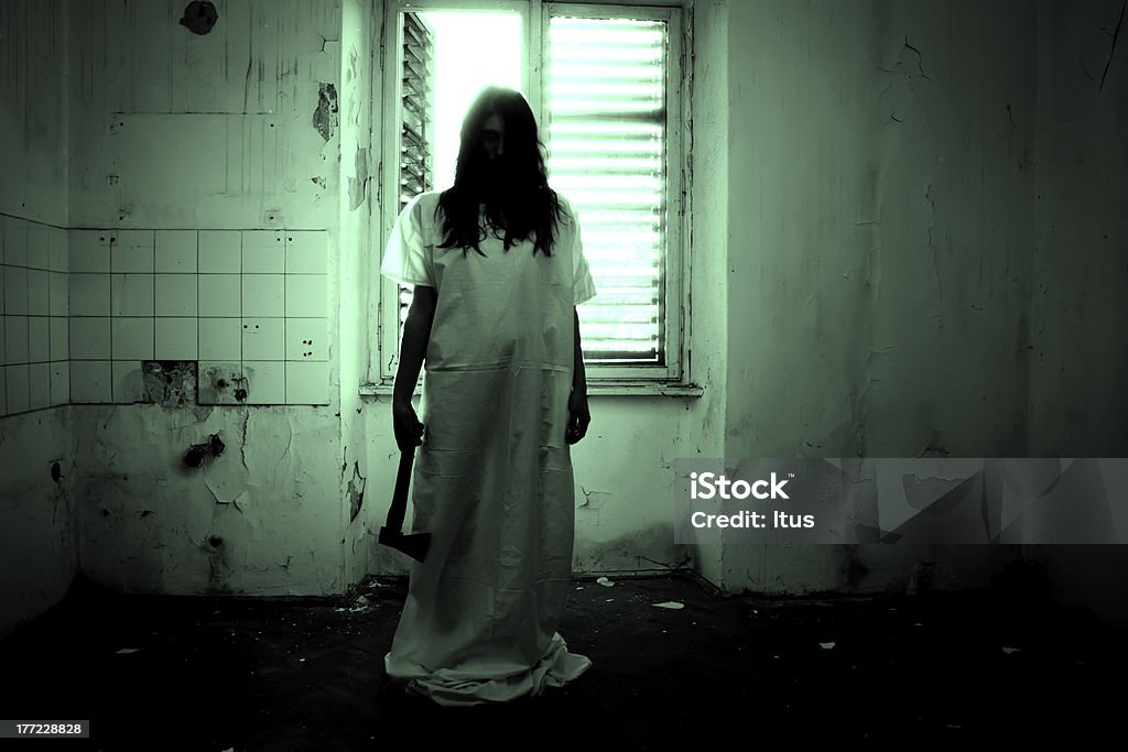 Escena del Horror de una mujer Terrorífica - Foto de stock de Horror libre de derechos