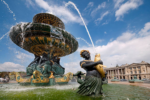 istock Paris fountain, Concorde 177233286