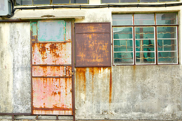 istock Abandoned rusty metal house exterior 177235241