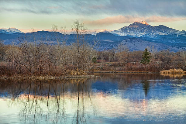 istock Longs Peak from Golden Ponds 177236729