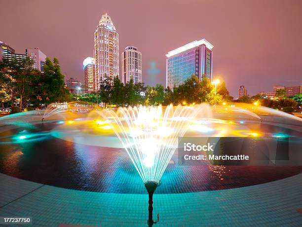 Buntebrunnen Stockfoto und mehr Bilder von Stadt - Stadt, Wasserfall, Abenddämmerung