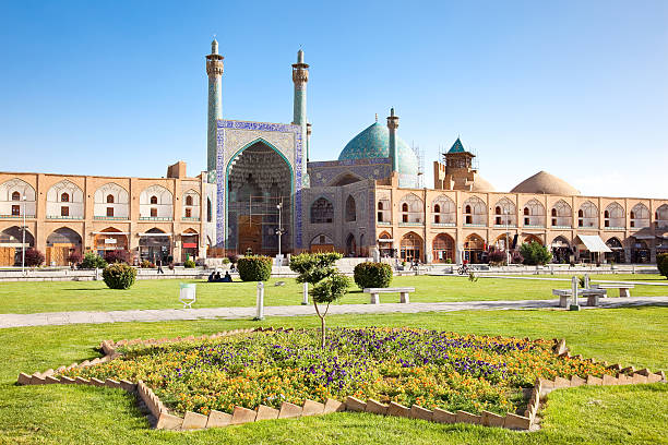 Landscape of Jame Abbasi mosque at Naqshi Jahan Square, Iran Jame Abbasi mosque on Naqsh-i Jahan Square , Esfahan, Isfahan, Iran isfahan stock pictures, royalty-free photos & images