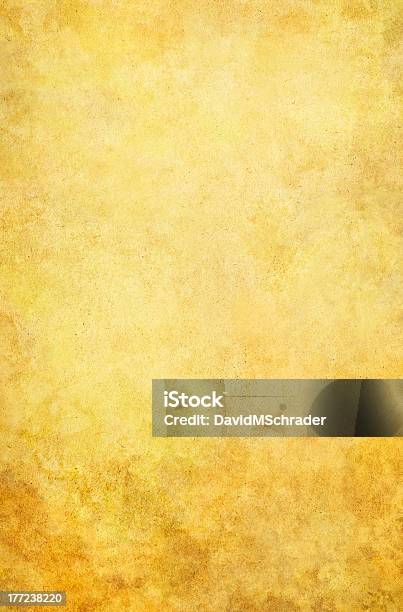 Golden Grunge Hintergrund Stockfoto und mehr Bilder von Gelber Hintergrund - Gelber Hintergrund, Struktureffekt, Texturiert