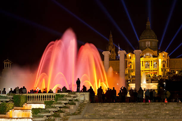 fonte màgica ou fonte mágica show, barcelona - mnac - fotografias e filmes do acervo