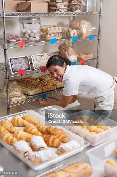 Photo libre de droit de Produits De Boulangerie À La Vente banque d'images et plus d'images libres de droit de Latino-américain - Latino-américain, Petite entreprise, Biscuit