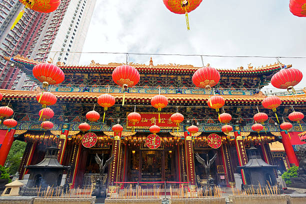 wong tai pecam - hong kong china chinese culture pagoda imagens e fotografias de stock