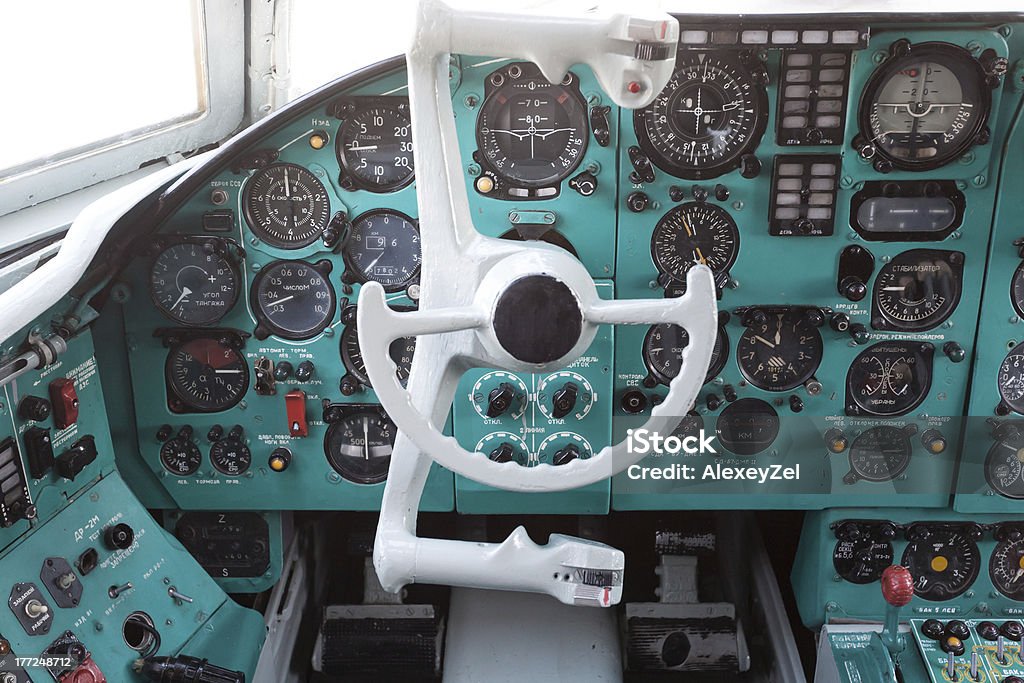 Aereo civile cocpit - Foto stock royalty-free di Aeroplano