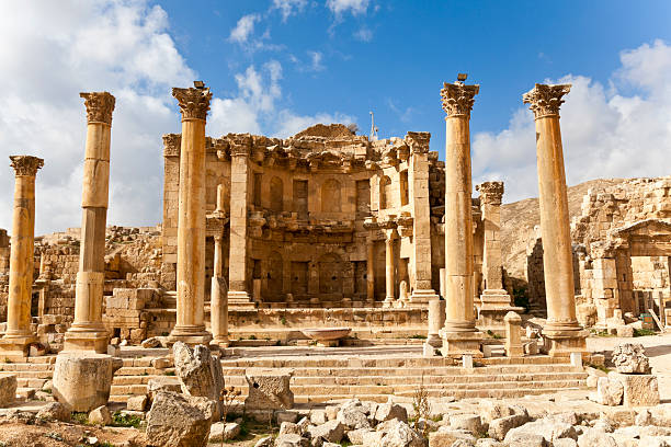 nymphaeum на jerash - jordan стоковые фото и изображения