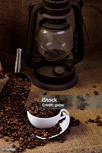 Kaffee Bean Stockfoto und mehr Bilder von Backen - Backen, Braun, Brauner Hintergrund