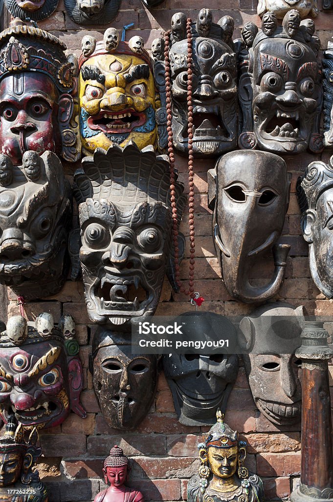 Maschere di intaglio del legno di hang, Nepal - Foto stock royalty-free di India