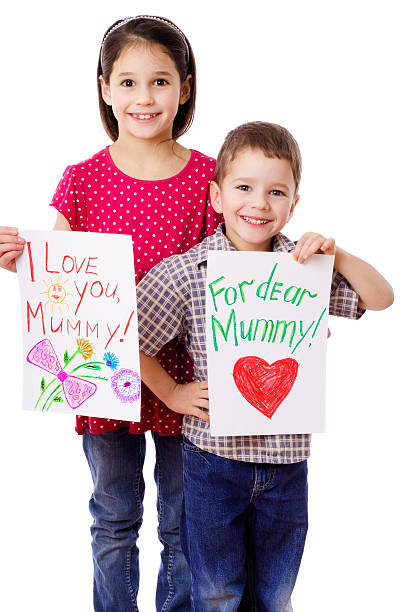 istock Two kids with greetings for mum 177264482