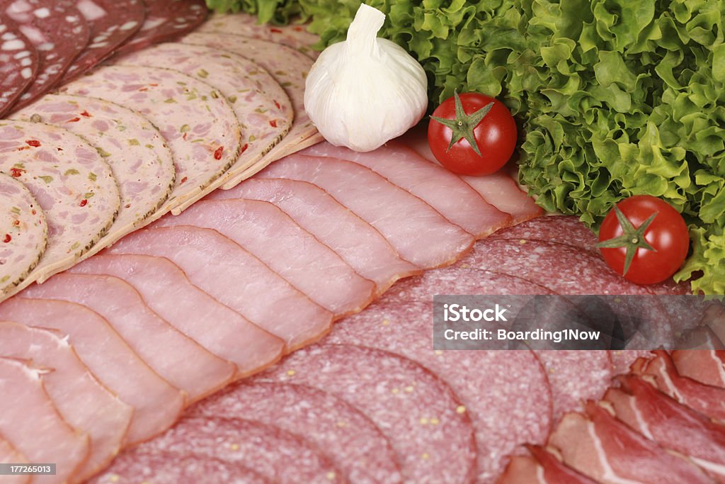 Delicatessen prato de carne - Foto de stock de Alimentos Defumados royalty-free