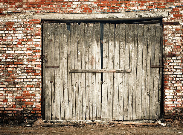 istock old wooden doors 177266753