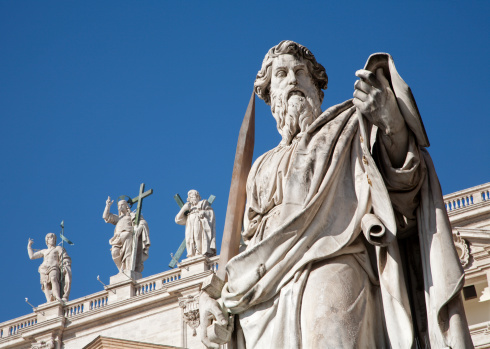 Rome-saint Paul s. satatue en el Vaticano photo