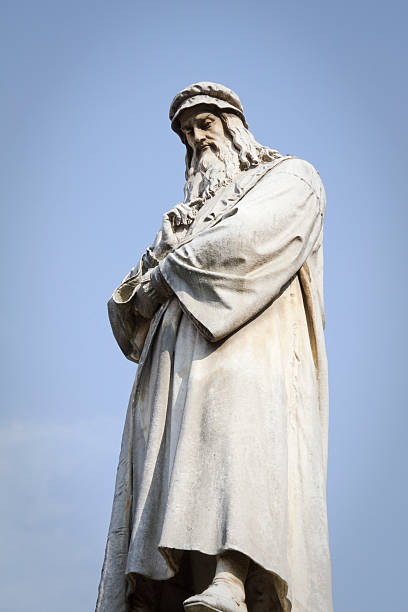 istock statue of leonardo da vinci, milan 177268736