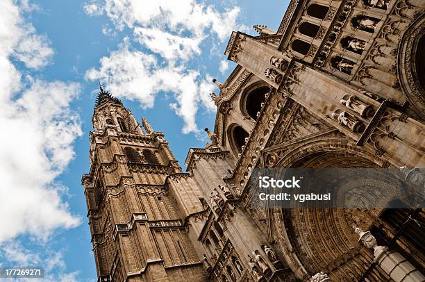 Cattedrale Di Toledo Spagna - Fotografie stock e altre immagini di Architettura - Architettura, Basilica, Capitali internazionali