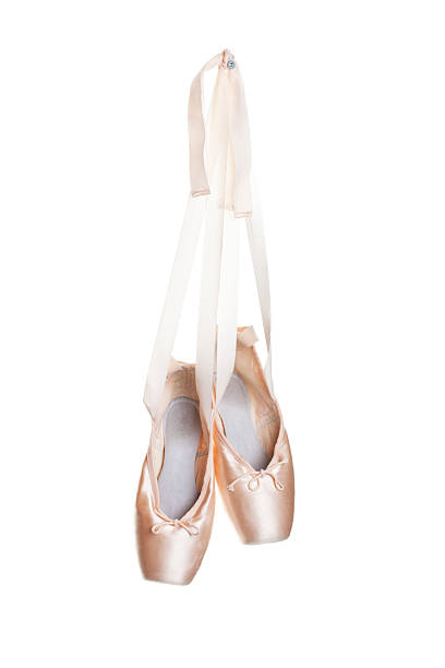 pink ballett-hausschuhe - ballet shoe dancing ballet dancer stock-fotos und bilder