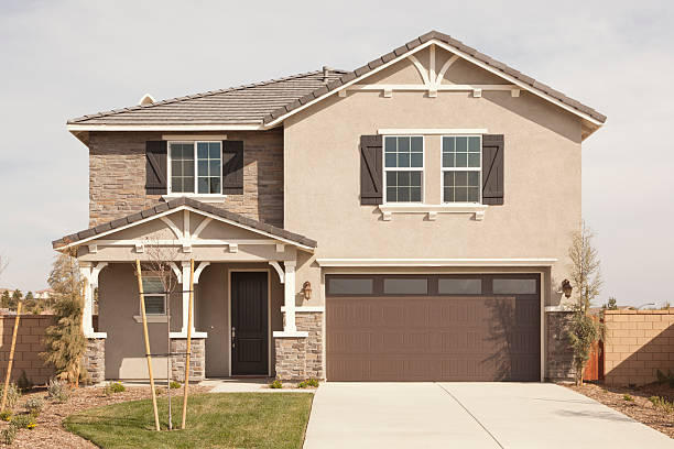 istock Newly Constructed Modern Vacant Home Facade 177275085