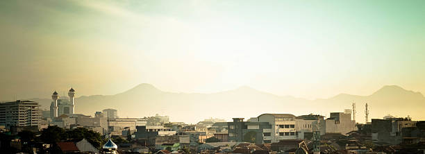 Cidade de manhã - fotografia de stock