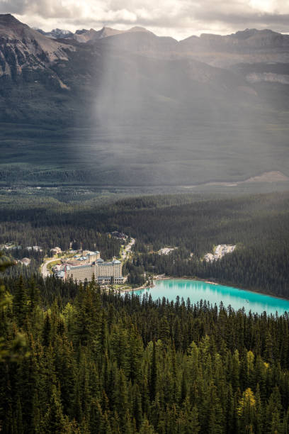 istock Lake Louise Landscape 1772773282