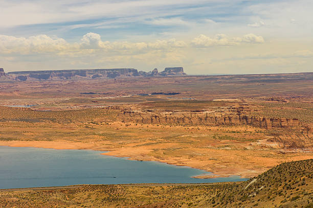 istock Lake Powell scenic view 177278010