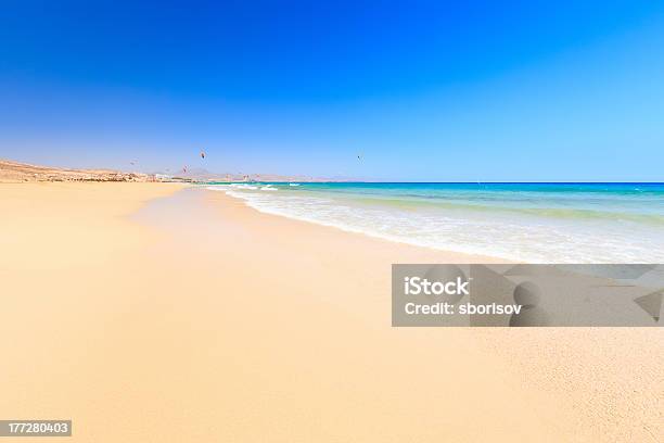 Bela Praia Ocean - Fotografias de stock e mais imagens de Fuerteventura - Fuerteventura, Praia, Ao Ar Livre