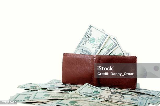 Brown Portfel Z 100 Dolarów Na Jej Rachunki I Pieniądze - zdjęcia stockowe i więcej obrazów Banknot