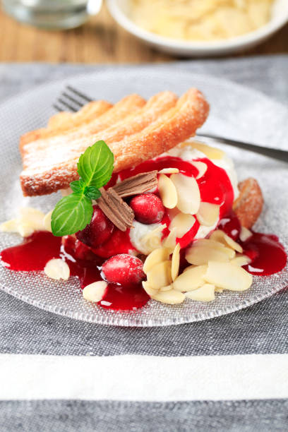 istock Fan-shaped puff pastries with cream 177284340