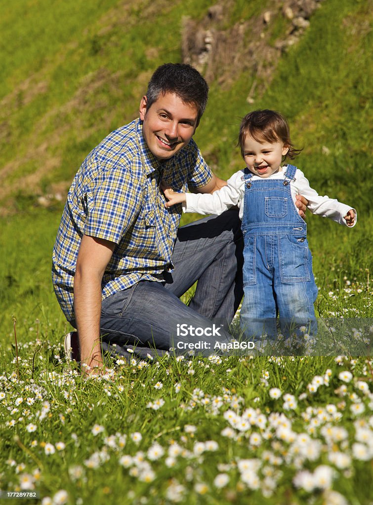 È divertente a piedi - Foto stock royalty-free di 12-17 mesi